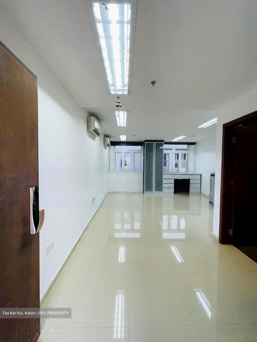 Soho Life (D15), Office #459915401